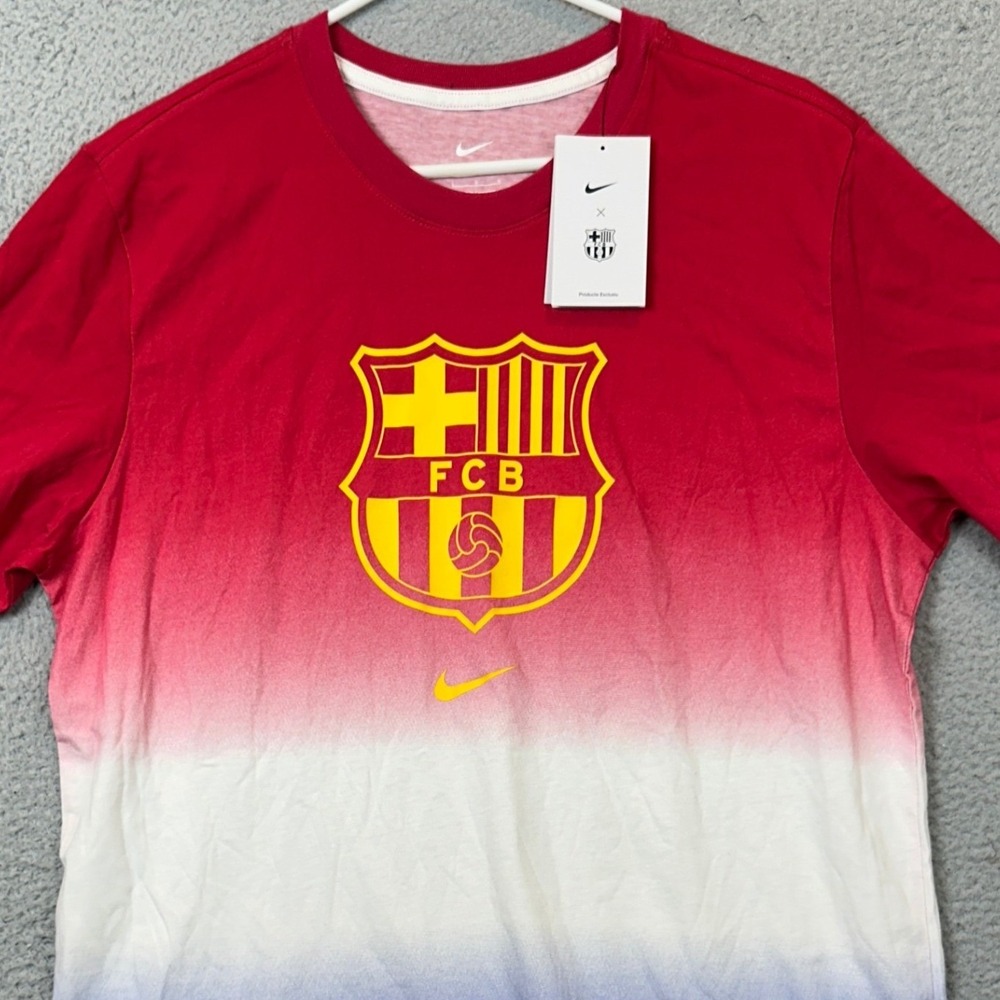 NEW FC Barcelona Nike T-Shirt Mens Large Red White Blue La Liga Soccer Ombre Tee